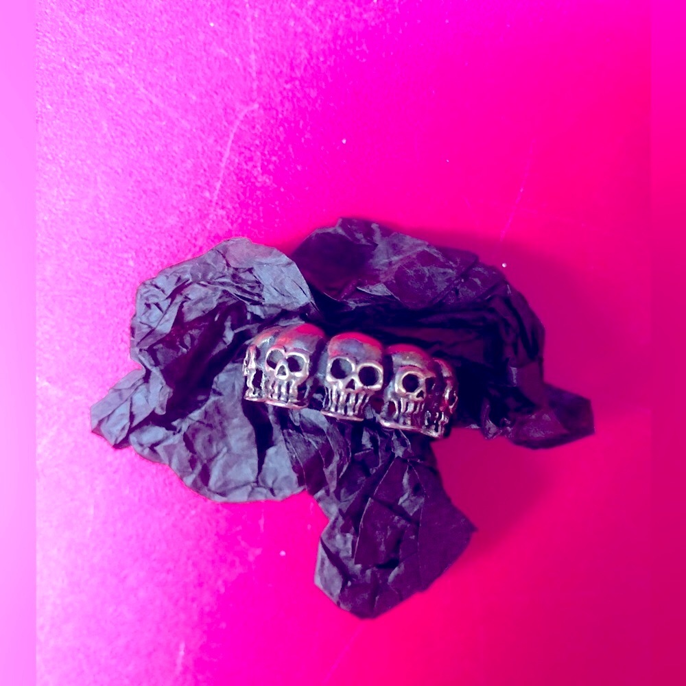 Silver Skull Ring Jewelry Men Rock Star Accents Fashion Style Halloween Skulls